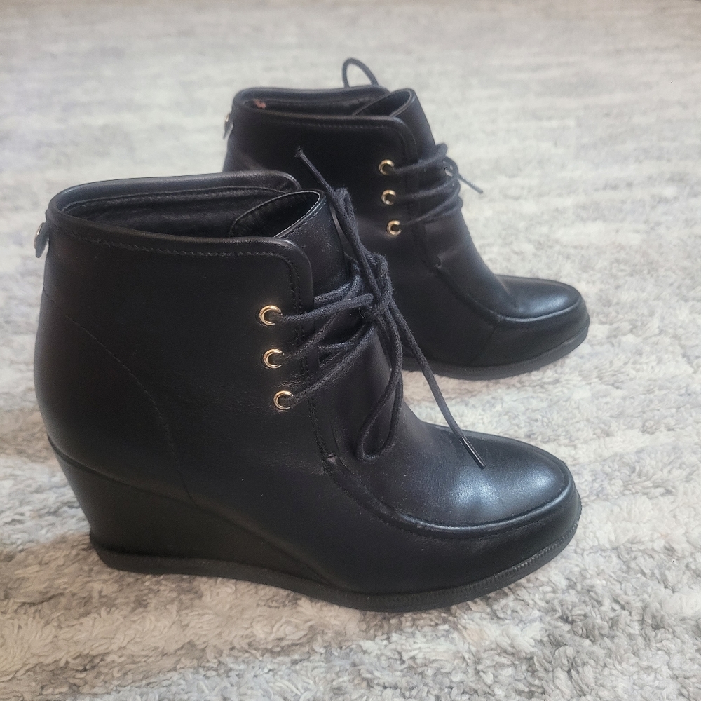 French blu balck botties